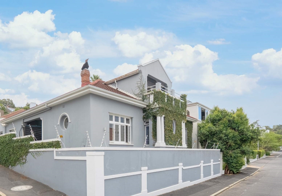 4 Bedroom Property for Sale in Tamboerskloof Western Cape